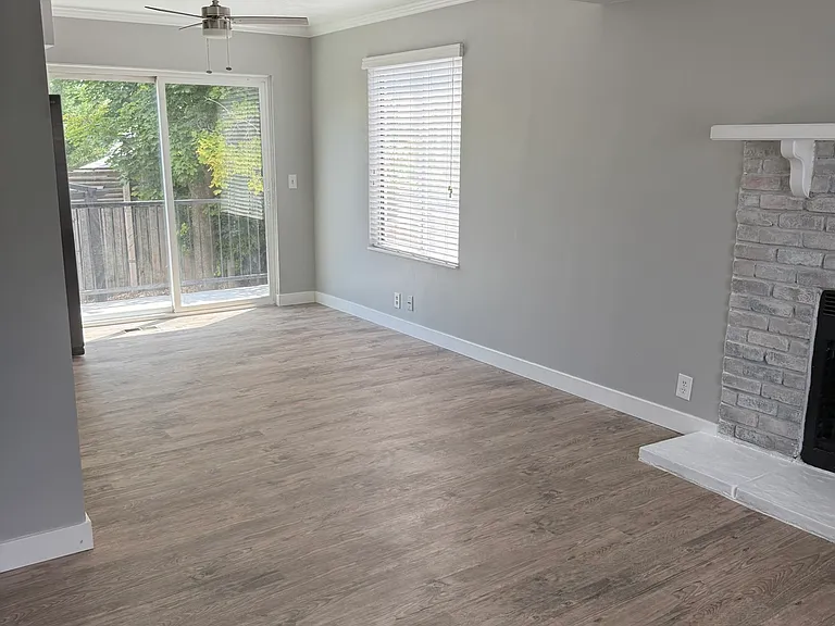 4605 W Dunsmoore Way — Photo 3