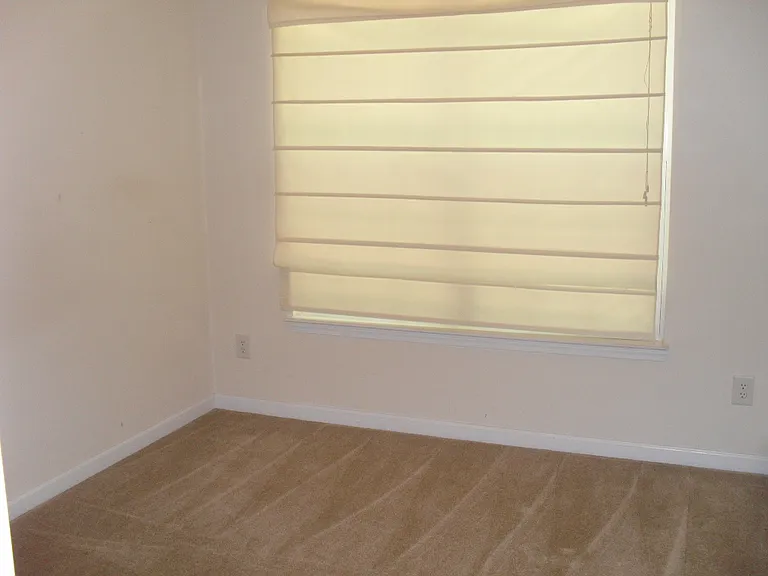 655 Kenridge Dr — Photo 30