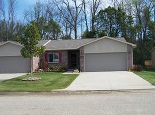 8544 E Forest Creek Dr, Port Austin, MI 48467