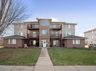 633 Kimberlite St, Tiffin, IA 52340