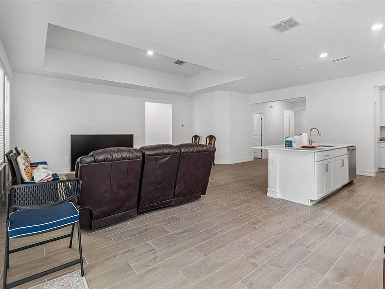 18542 Serene Lake Loop — Photo 37