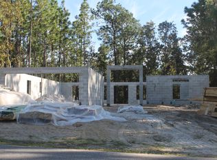 1064 W Newbury St, Citrus Springs, FL 34434