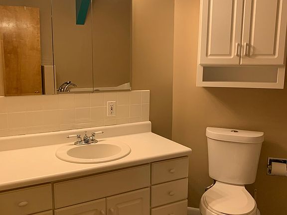 5th image of 2320 Cannon St #2322