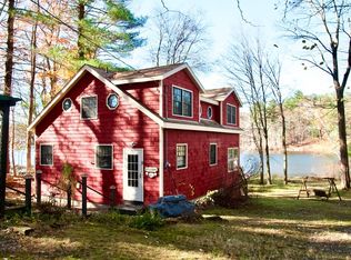 64 Lincoln Point Rd, Charlton, MA 01507
