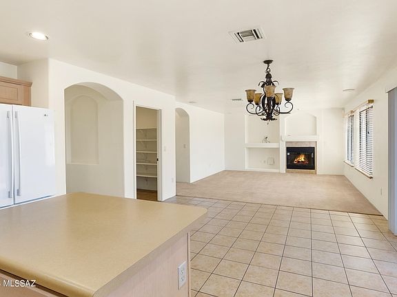 4th image of 1675 W Valladolid Dr