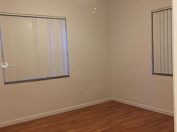 5th image of 852 NE 120th St #852