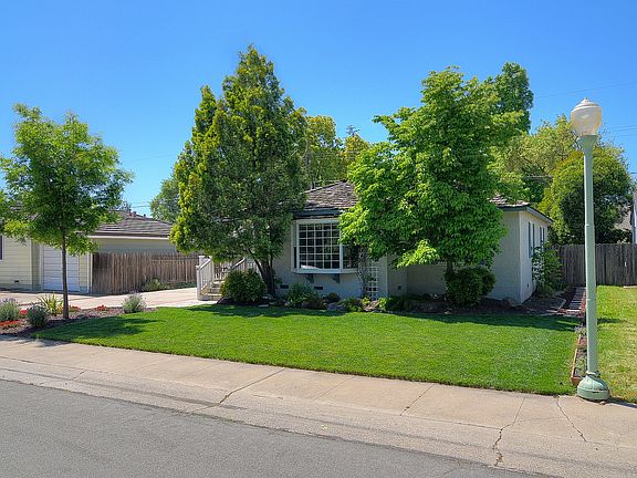 3rd image of 3560 Sophia Way
