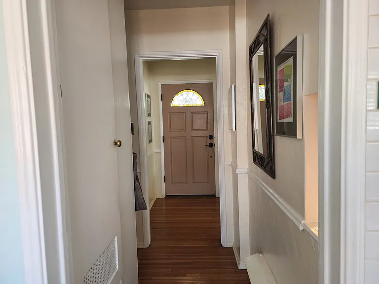10758 Farragut Dr — Photo 3