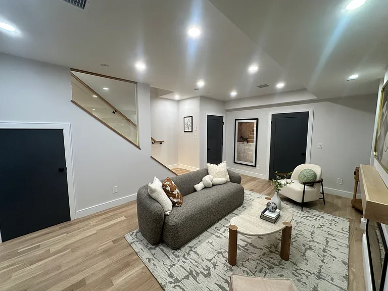 54 Dorset St #1 — Photo 13