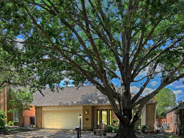 17 Crown Pl, Richardson, TX 75080