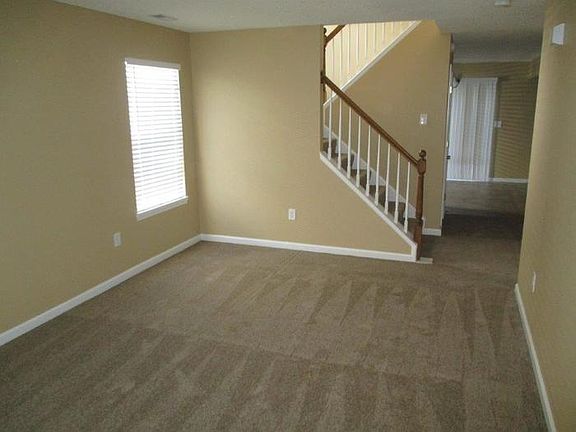 5th image of 1196 N Aberdeen Dr