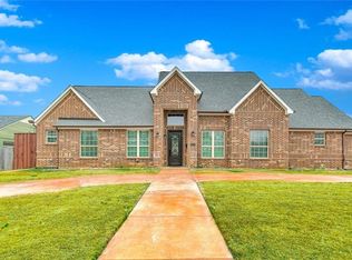 1343 Airline Dr, Grapevine, TX 76051