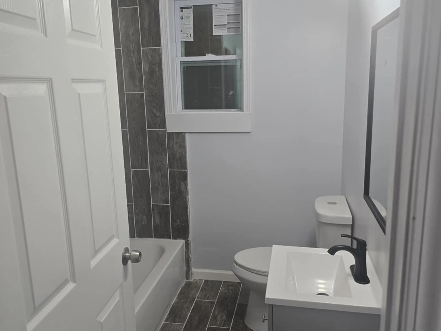 1 bed, 800 sqft, $1,000 — Photo 2