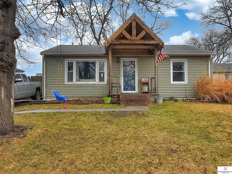 1st image of 6053 S 42nd Ave