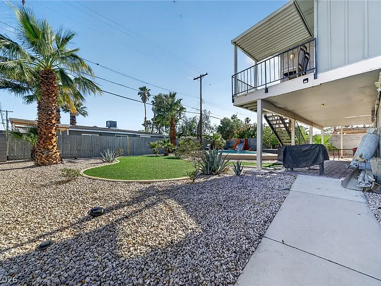 3001 Merritt Ave — Photo 45
