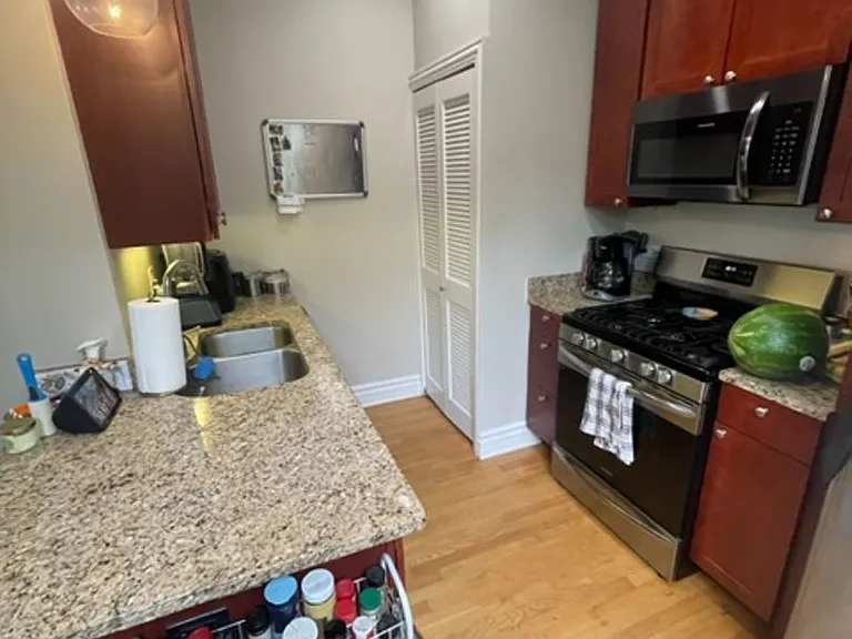 1701 N Crilly Ct #3W — Photo 8