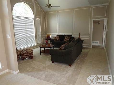 2nd image of 504 Round Rock Dr