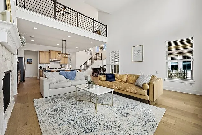 6717 Liberty Grotto Ct — Photo 10