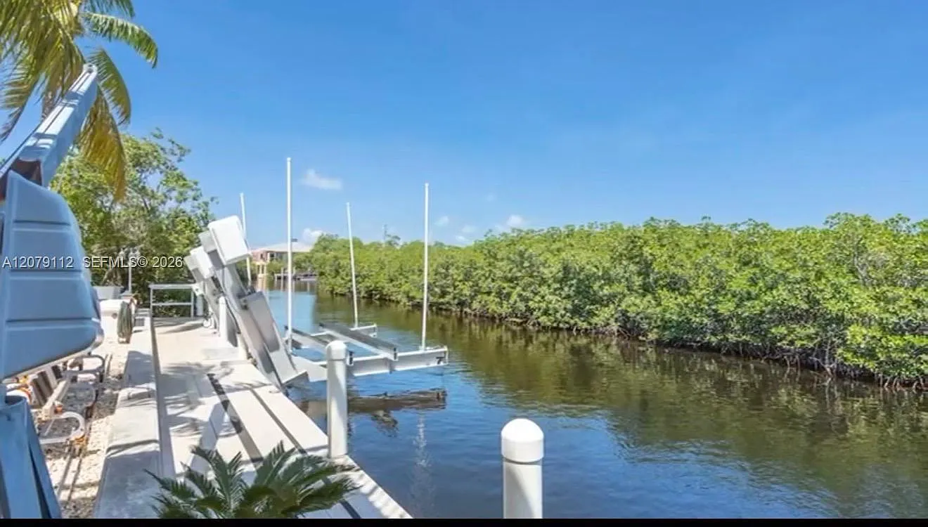Long Key Estates 4th Add — Photo 4