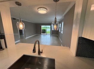 5200 NW 31st Ave APT 165-J, Fort Lauderdale, FL 33309
