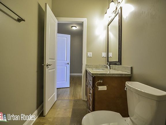 3rd image of 4006 N Kilbourn Ave #3