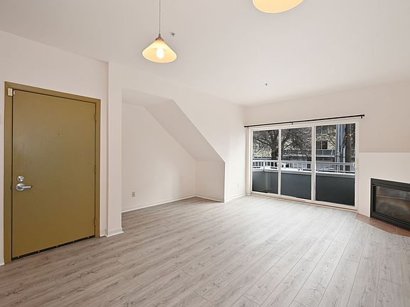 3rd image of 1746 NW 57th St APT 102