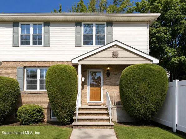 41 Driggs St, Staten Island, NY 10308