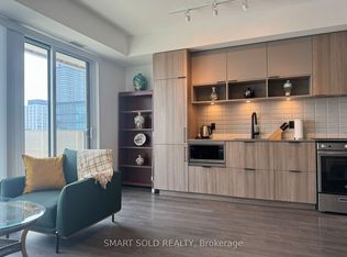 60 Tannery Rd #905, Toronto, ON M5A 0S8