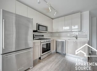 930 W Dakin St APT 2, Chicago, IL 60613