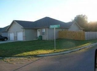 110 Proverbs Ct, Forsyth, MO 65653