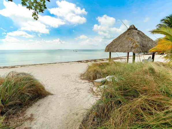 99 Costa Bravo Dr APT 109, Lower Matecumbe Key, FL 33036