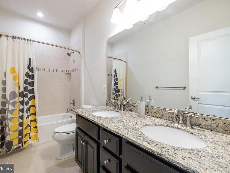 5861 Oakdale Village Rd — Photo 20