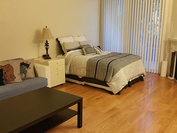 3rd image of 620 S Gramercy Pl APT 124