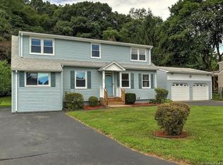 502 Welchs Point Rd, Milford, CT 06460