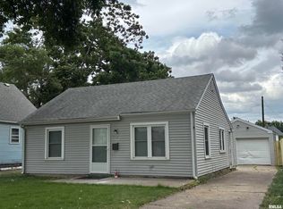2118 S 9th St, Springfield, IL 62703