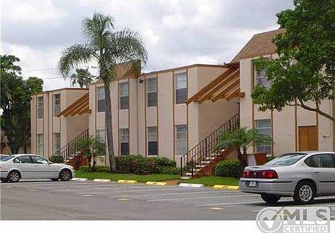 1st image of 12 Willowbrook Ln APT 102