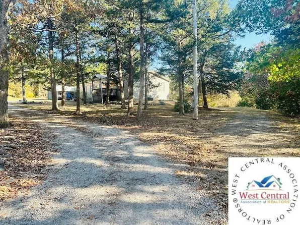 17308 Mockingbird Rd, Warsaw, MO 65355