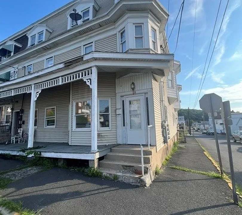38 Clay Street