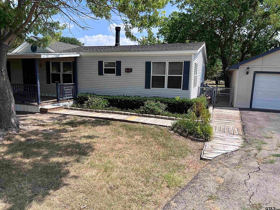 1st image of 1311 River Oak Dr