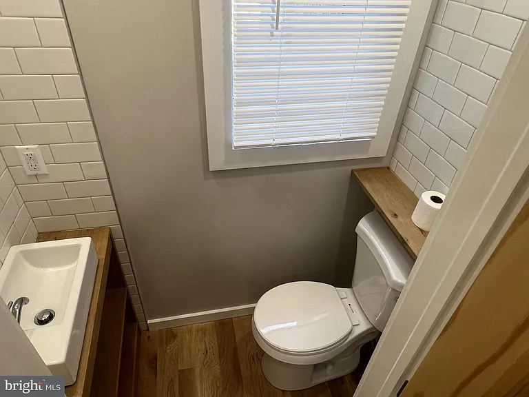 3051 Cedar St — Photo 24