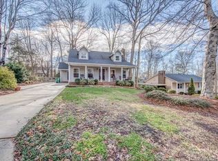 421 Holly Dr, Belmont, NC 28012