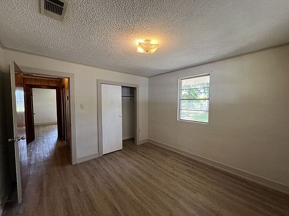 5th image of 12406 Burgess Ave
