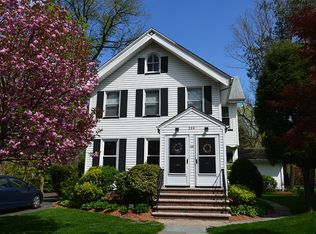 228 Tenafly Rd, Tenafly, NJ 07670