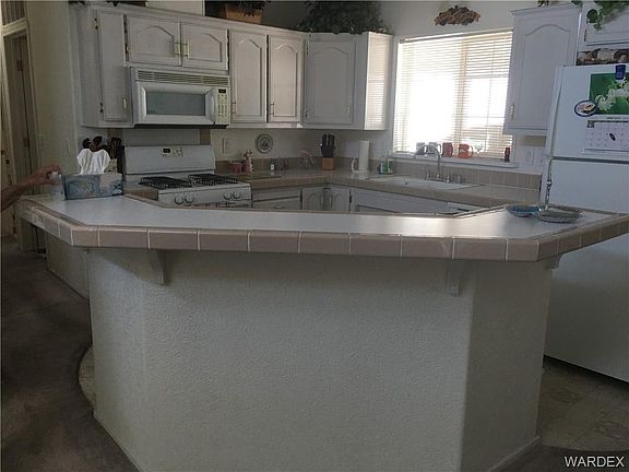 2nd image of 2521 Hillcrest Park Dr