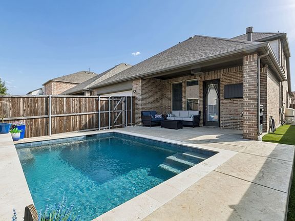2nd image of 3536 Sevilla Dr