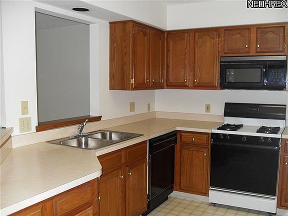 4th image of 5631 Gateway Ln