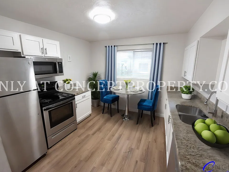 943-971 Chapel Dr
