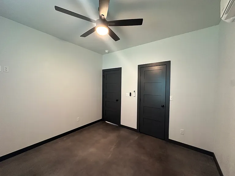 821 Shawnee Dr — Photo 9