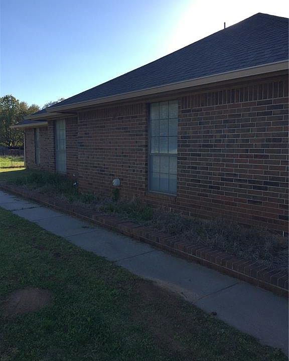 1st image of 20711 SE 74th St