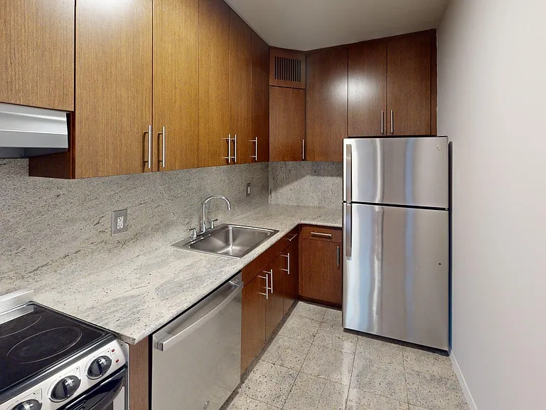 284 Mott St #8G — Photo 7